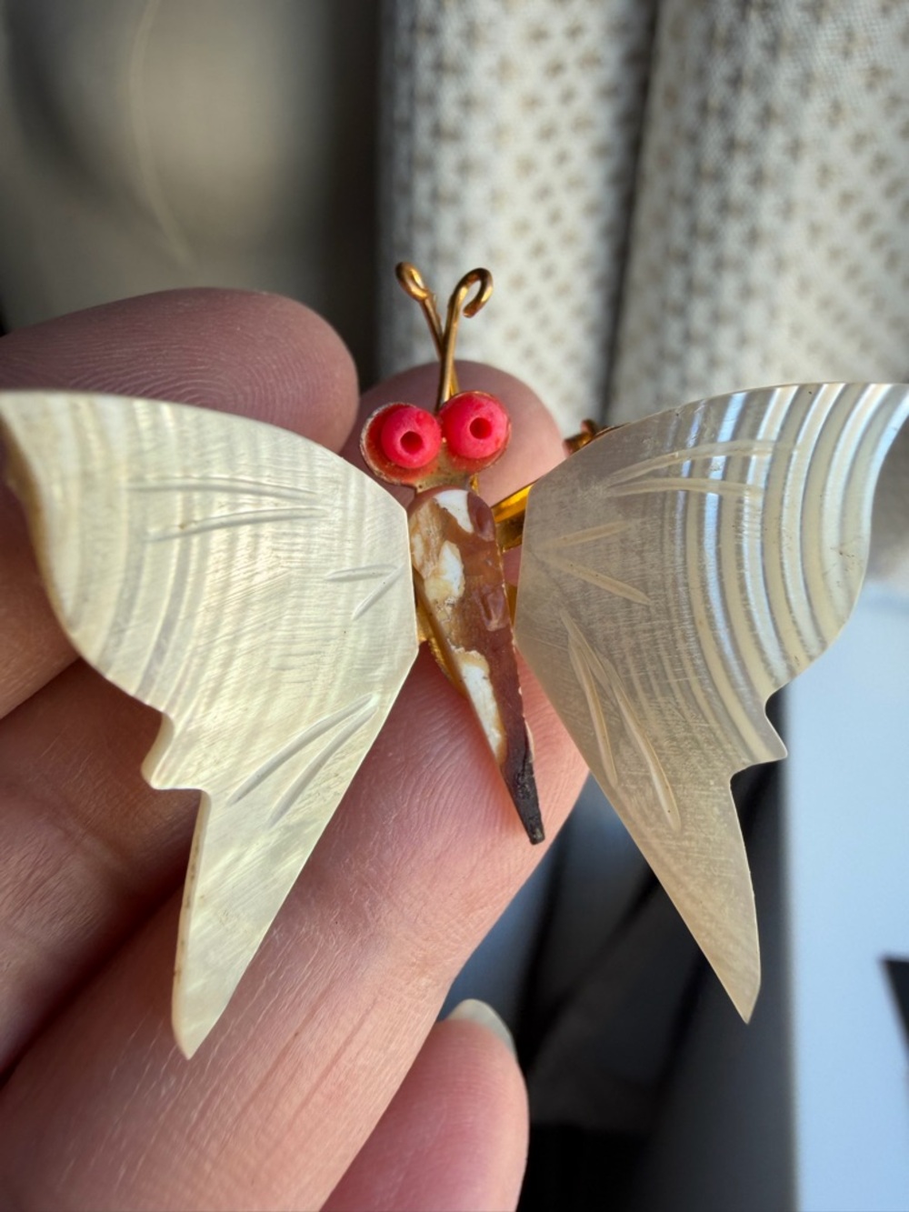 Vintage Sea Shell Carved Butterfly with Wings Gold Brooch Made In Taiwan ROC